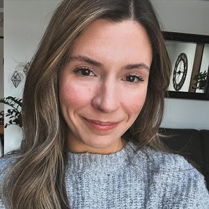 Meet your Posher, Alexandra